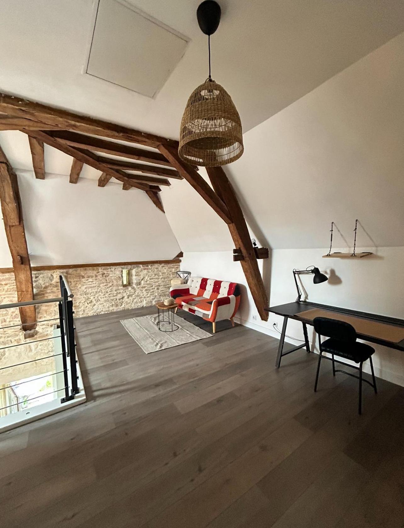 Le Gite Du Chateau Mouton Chatenoy-le-Royal Luaran gambar